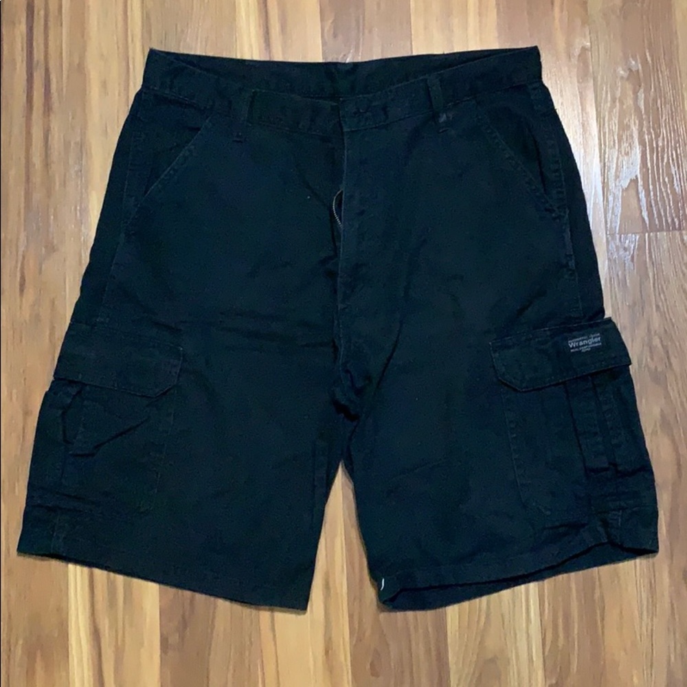 Wrangler Black Cargo Shorts